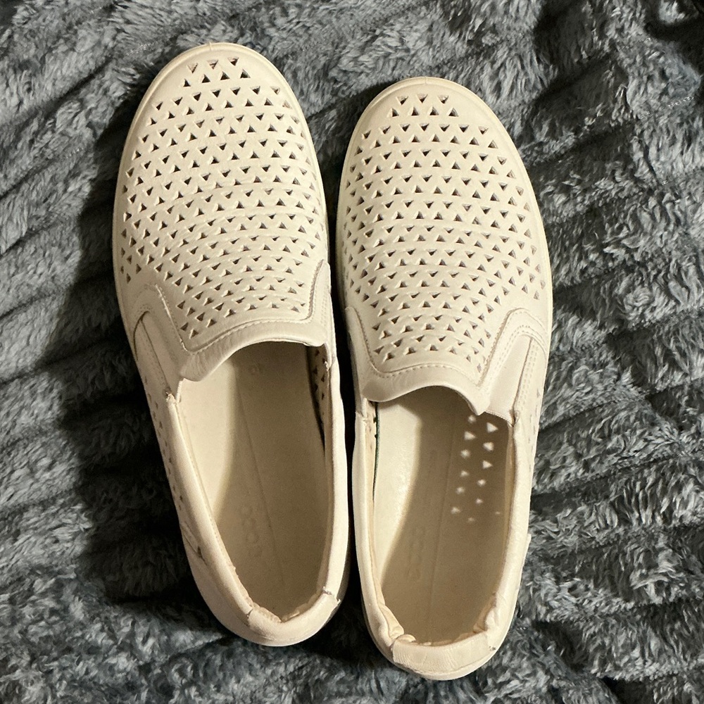 Ecco Slip-On Perforated Loafers in Light Beige